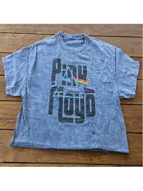 Pink Floyd Crop Band Tee Size Xl